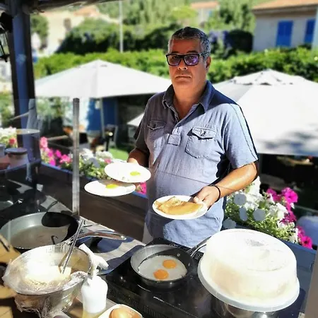 L'escapade Отель