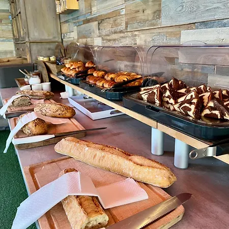 L'escapade Отель 3*