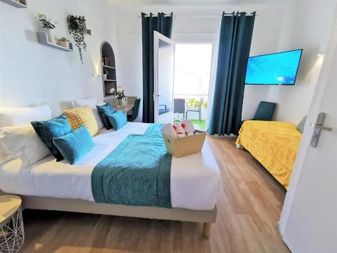 Готель L'escapade Ле-Лаванду